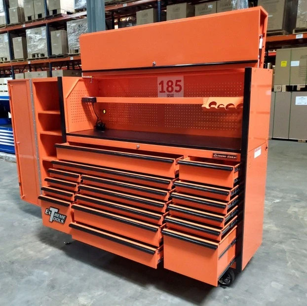 ToolboxScratch & Dent, Extreme Tools DX Series 72 x 21 Triple Bank Roller